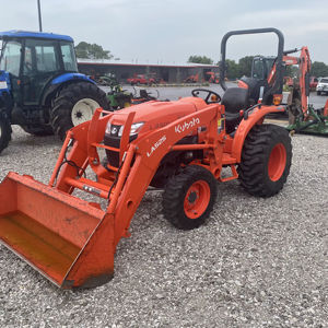 TRACTOR KUBOTA L3301DT USADO EN VENTA - Product Image 1