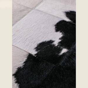 Tapis et ensembles antidérapants de luxe en cuir de vachette rayé avec patchwork personnalisé pour animaux de compagnie pour les espaces de vie et de prière modernes - Product Image 5