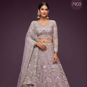 Estilo tradicional moderno 7904 Net Zeel Designs para ropa india y pakistaní Lehenga Choli - Product Image 2