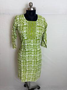Kurti de algodón estampado verde con pantalón a juego y conjunto Dupatta - Product Image 4