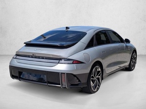EN VENTE MAINTENANT ! IONIQ6 SEL RWD Sedan d'occasion 2025 - Product Image 6