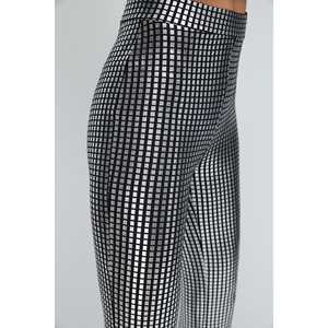 Leggings de fitness en mousseline décontractés, taille mi-haute, taille basse, effet push-up, nylon, cuir, élasthanne, sans couture, taille unique XL, lettres imprimées - Product Image 3