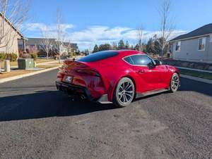 Toyota GR Supra 2.0 2021, nouvelle boîte automatique, intérieur sombre, pneus R20, caméra, toit ouvrant panoramique, à vendre - Product Image 2