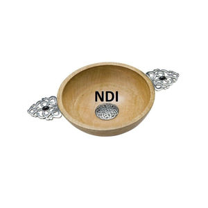 Tazón de almacenamiento y servicio de ensalada de frutas de madera de Acacia Recipiente de comida tallado de nuevo diseño para servir y mezclar - Product Image 1