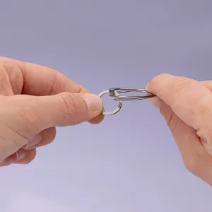 Porte-clés en métal personnalisé, gadgets de protection des ongles - Product Image 2