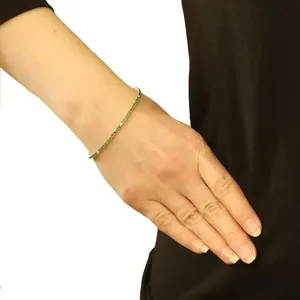 Bracelet de tennis en diamant rond véritable en or jaune 18 carats pour femme Bracelets à breloques à la mode en diamant blanc vert pour cadeaux - Product Image 3