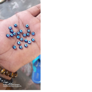 Perles de verre Blue Eyes sur mesure de taille 6 mm avec bords plats idéales pour une utilisation dans les colliers et les bagues - Product Image 1