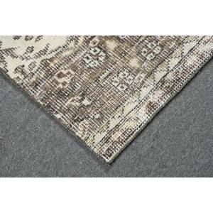 Alfombra Vintage de 1.8x4.1 pies, Alfombra Turca Pequeña, Alfombra Floral Marrón y Blanca - Product Image 5