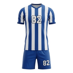 Tenue de football personnalisée à rayures bleues et blanches, col en V, kit de sublimation, 100 % polyester, séchage rapide, ensemble maillot et short, vente en gros - Product Image 1