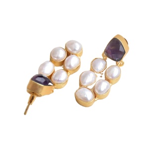 ต่างหูมุกทรงหยดน้ำสุดหรู ประดับด้วยพลอยกึ่งมีค่า ชุบทอง พร้อมคุณภาพงานฝีมือระดับมืออาชีพ - Product Image 3