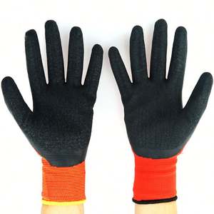 Gant de sécurité de travail en nylon rouge de calibre 13, enduit de latex noir - Product Image 1