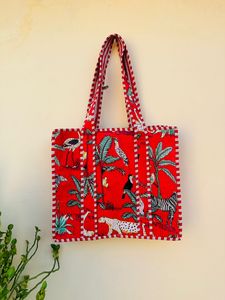 Main-bloc imprimé matelassé coton fourre-tout sac à provisions inde multicolore conception florale deux bretelles doublure été plage utilisation - Product Image 5