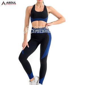 Ensemble de yoga avec tissu extensible et coupe confortable pour l'entraînement et l'exercice, parfait pour la salle de sport et les activités de plein air - Product Image 2