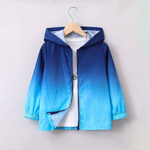 เสื้อกันลมมีฮู้ดน้ำหนักเบาสำหรับเด็กผู้ชายแจ็กเก็ตกันแดดลำลองสีมีซิปสำหรับกิจกรรมกลางแจ้ง - Product Image 1