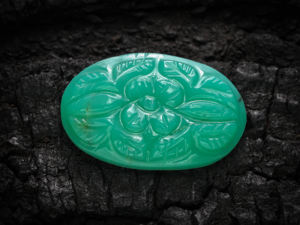 Chrysoprase naturelle pierre précieuse en vrac faite à la main moghol sculpture non traitée vert produit en vrac coupe ovale forme inégale - Product Image 3