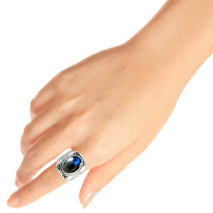 Anillo de Eternidad Estilo Bohemio Hecho a Mano en Plata de Ley 925 con Piedra Preciosa de Labradorita de Corte Ovalado Disponible a un Precio Razonable - Product Image 4