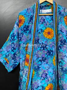 Kimono de Lujo de Seda Crepé para Mujer |   Falda Cruzada de Seda con Estampado Floral y Cintura Elástica Hecha a Mano |   Ropa de Playa y de Estar por Casa para Verano, Regalo para Ella - Product Image 3