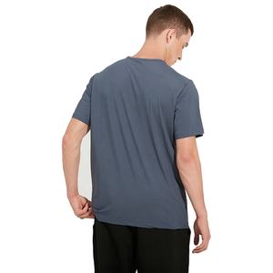 T-shirt en tricot respirant personnalisé de haute qualité pour hommes, t-shirt en tricot uni décontracté pour hommes, fabriqué au Pakistan - Product Image 4