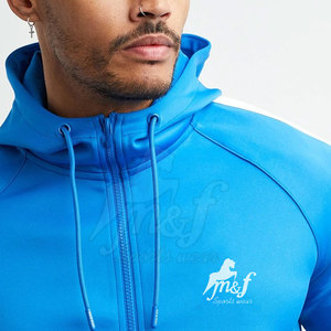 Conjunto de dos piezas de Sudadera con capucha y pantalones cortos hasta la rodilla para hombre para gimnasio o ropa informal Chándal de invierno con parte superior con capucha y parte inferior informal - Product Image 5