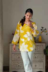 Mejor calidad 100% algodón Kurti corto para mujeres y niñas forma de cuello en V para ropa de fiesta fabricante indio precio al por mayor - Product Image 4