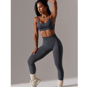 Ensemble de yoga 2 pièces de haute qualité pour femmes, leggings de fitness respirants avec motif uni pour le sport et l'exercice - Product Image 4