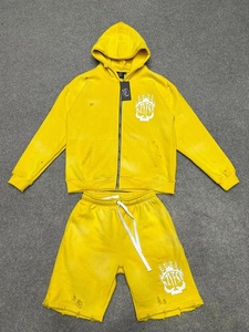 Conjunto de Sudadera con Capucha y Pantalones Cortos Vintage con Efecto Desgastado por el Sol y Lavado Ácido, Estampado de Calavera con Llamas, Chándal de Streetwear de Alto Gramaje, Logotipo Personalizado de Marca - Product Image 3