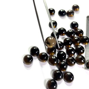 หินควอทซ์สโมคกี้ธรรมชาติอัญมณีเจียระไนเหลี่ยมเพชรพลอยขนาด6มม. สำหรับทำอัญมณีธรรมชาติ - Product Image 2