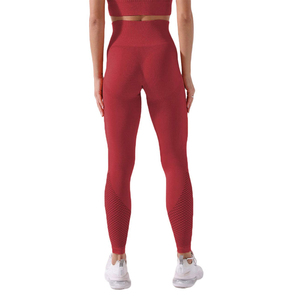 Diseño OEM 2025 última moda señoras Yoga Set Fitness moda Yoga Set para mujeres transpirable sostenible mujeres Yoga Set - Product Image 3