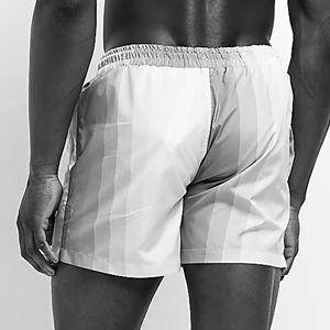 Short de bain irisé gris à rayures, coupe classique 100% Nylon Polyamide avec poches latérales et taille élastique - Product Image 6