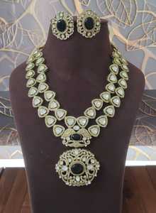 Ensemble de collier Moissanite Polki de qualité supérieure pour les femmes ensemble de collier traditionnel indien de luxe parfait pour les tenues de fête, les mariages - Product Image 6