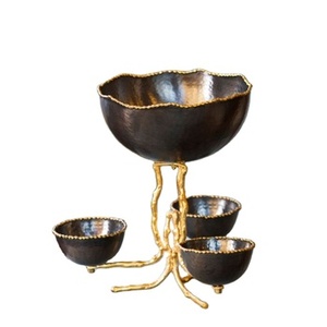 Cuenco para servir comida hecho a mano más vendido Cuencos para servir frutas secas de Metal de forma redonda maravillosa Precio más bajo para eventos de boda - Product Image 1