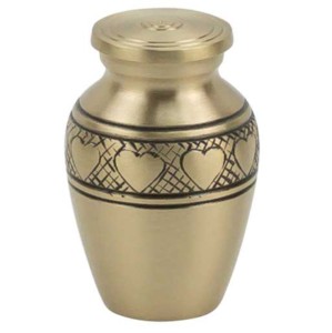 Urna Funeraria de Latón con Hermoso Diseño de Mariposa, Acabado en Níquel y Rosa, Urna de Metal con Tapa de Domo - Product Image 5