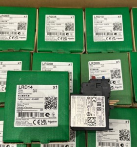 Contacteurs de tension MV et HV série Schneider LRD14 classe 10A, relais de surcharge thermique différentiel LRD14 7 - 10A - Product Image 3