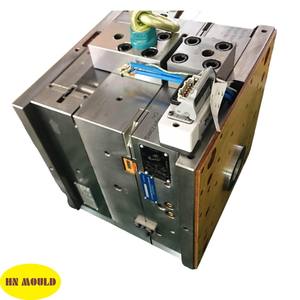 Molde de inyección de dispositivos médicos de alta precisión Herramientas de plástico Premium para una fabricación eficiente - Product Image 3