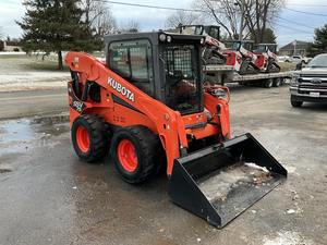 Chargeur compact Kubota SSV75 neuf/d'occasion, élévateur vertical, 74.3 HP, hydraulique à haut débit pour la construction et l'agriculture - Product Image 3