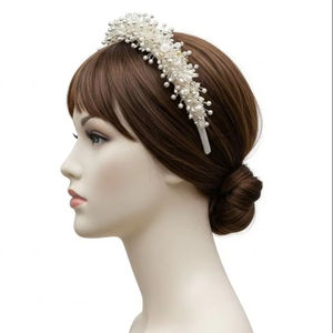 Diadème de mariée élégant en alliage métallique avec perles de cristal, fait à la main, antidérapant, accessoire de cheveux de mariage, mariée, demoiselle d'honneur, cérémonie, fête - Product Image 2