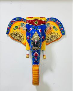 Sculpture murale en bois artisanale en forme de tête d'éléphant avec motif vertical (Art indien traditionnel) - Décoration pour Diwali et anniversaires - Product Image 1