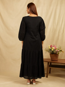 Nouveau à la mode Unique personnalisé femmes Designer noir brodé solide décontracté pleine longueur robe des femmes au prix de gros - Product Image 4