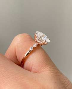 Lujo 3.11CT VS1 Lab Grown Oval Cut Diamond Solitaire Ring 14K Oro amarillo Rodio IGI Certified Fine Engagement Parties - Product Image 3