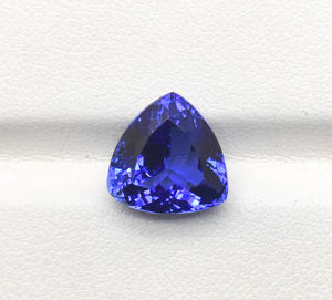 Trillion de pierres précieuses naturelles bleu profond pierre d'anneau de tanzanite excellente coupe loupe triangulaire pierre précieuse propre pierre trillion à facettes - Product Image 1