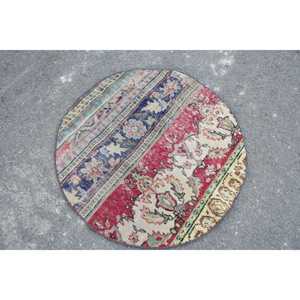 Vintage Round Rug 3.3x3.3 ft, Turkish <b>Red</b> Bordered <b>Wool</b> Rug - Product Image 2