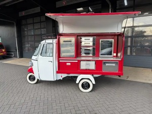 Camion de nourriture électrique Piaggio Ape - 3 roues, carrosserie en acier, style vintage classique - Product Image 6