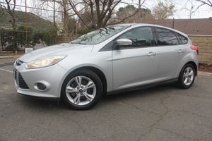 Ford Focus SE Hatchback 2014 - Product Image 2