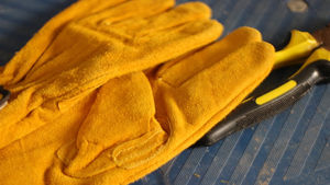 ถุงมือทำงานหนังวัวแท้ราคาถูกสำหรับผู้ชาย สีเหลือง ถุงมือทำงานแข็งแรง ขายส่ง - Product Image 6