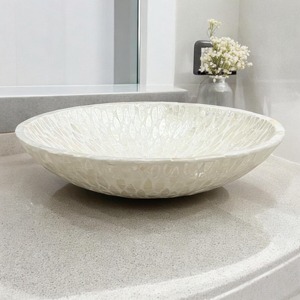 Cuenco decorativo de trabajo de cristal plateado, acento de lujo versátil, perfecto para servir frutas secas, aperitivos o decoración moderna para el hogar - Product Image 2