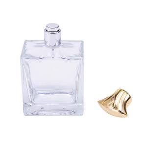 Flacon de parfum en alliage de zinc avec pulvérisateur et bouchon argenté - Product Image 6