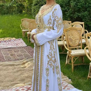 2025 @ robe de caftan bleu ciel de mariage élégant traditionnel algérien avec perles de verre en cristal ornées, pierre, perles, travail Dabka - Product Image 1
