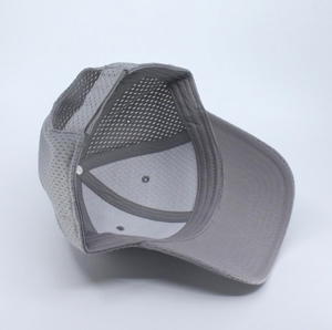 หมวก100% ตาข่ายโพลีเอสเตอร์ปรับได้หมวกทัคเกอร์สีทึบปรับได้สำหรับกีฬากลางแจ้งปั่นจักรยานใช้ได้ทั้งชายและหญิงทำด้วยมือ - Product Image 4