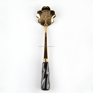 Cuchara de postre de té y café con diseño de flores doradas Premium para restaurante de fiesta - Product Image 3