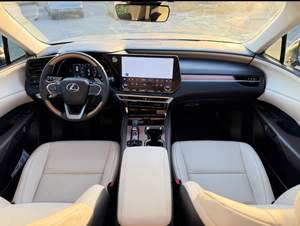 2023 Lexus RX 350 Premium PLUS เบาะหนังพวงมาลัยขวาตัวเลือกเต็ม-มือสอง - Product Image 4